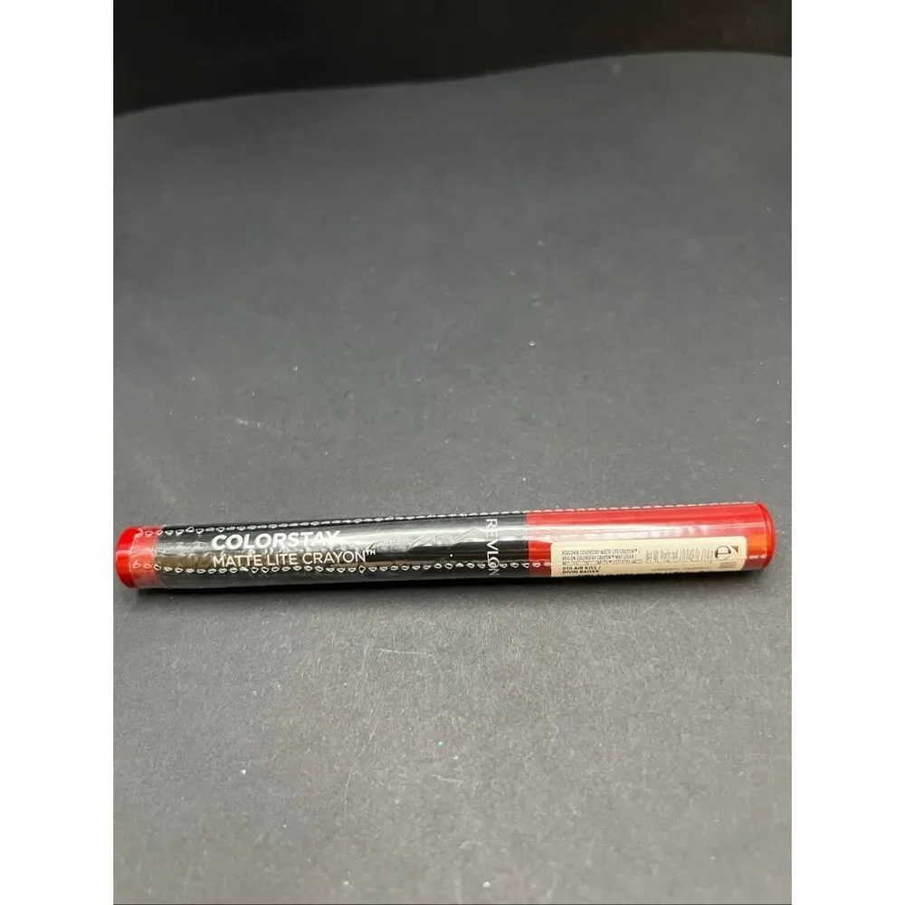 New Sealed Revlon Colorstay Matte Lite Crayon 010 Air Kiss